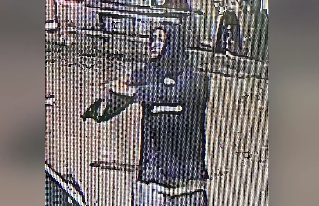 TIROTEO Y ROBO EN 3900 JEWELLA AVENUE