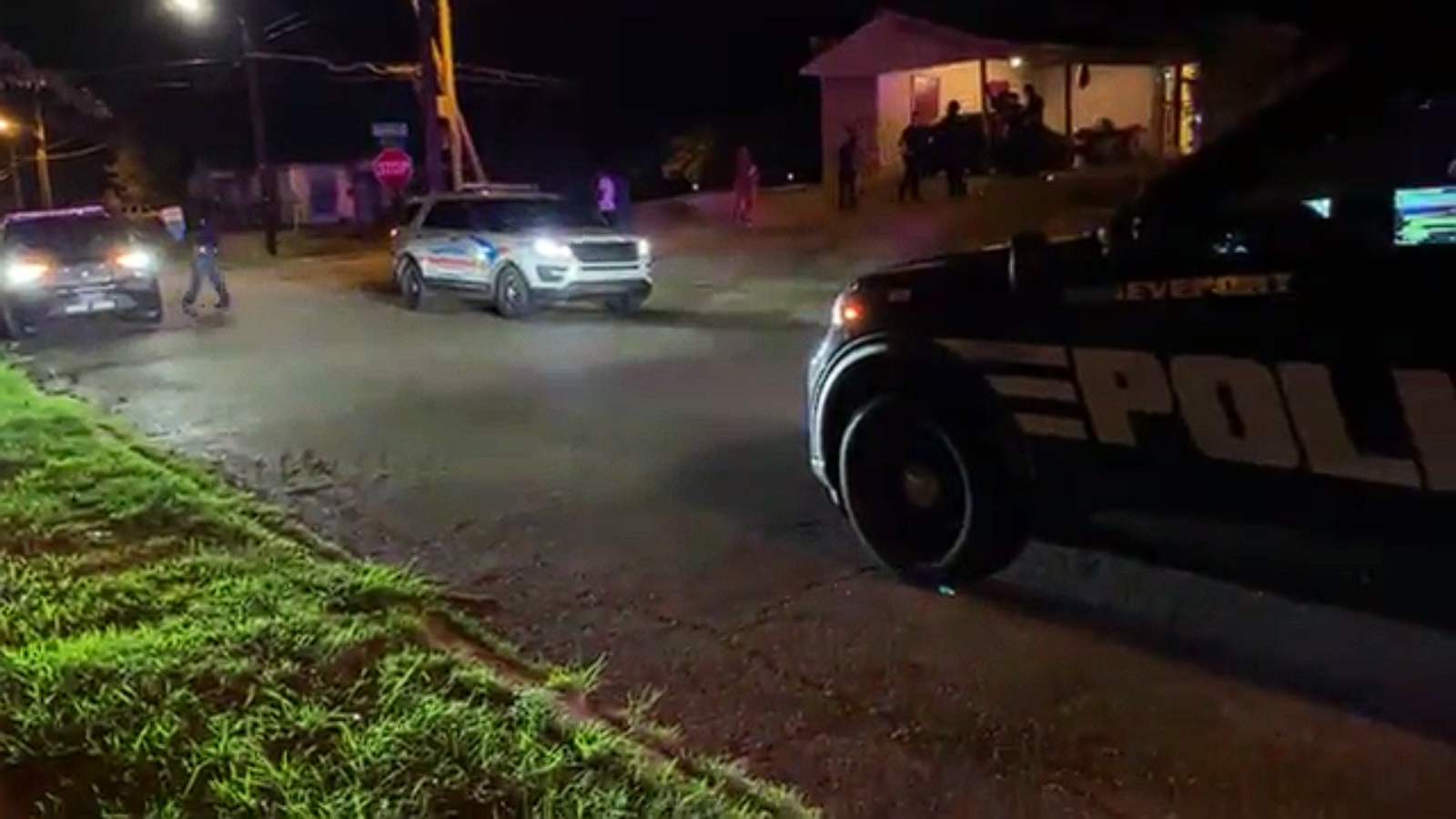 MUJER RECIBE IMPACTO DE BALA EN EL CUELLO