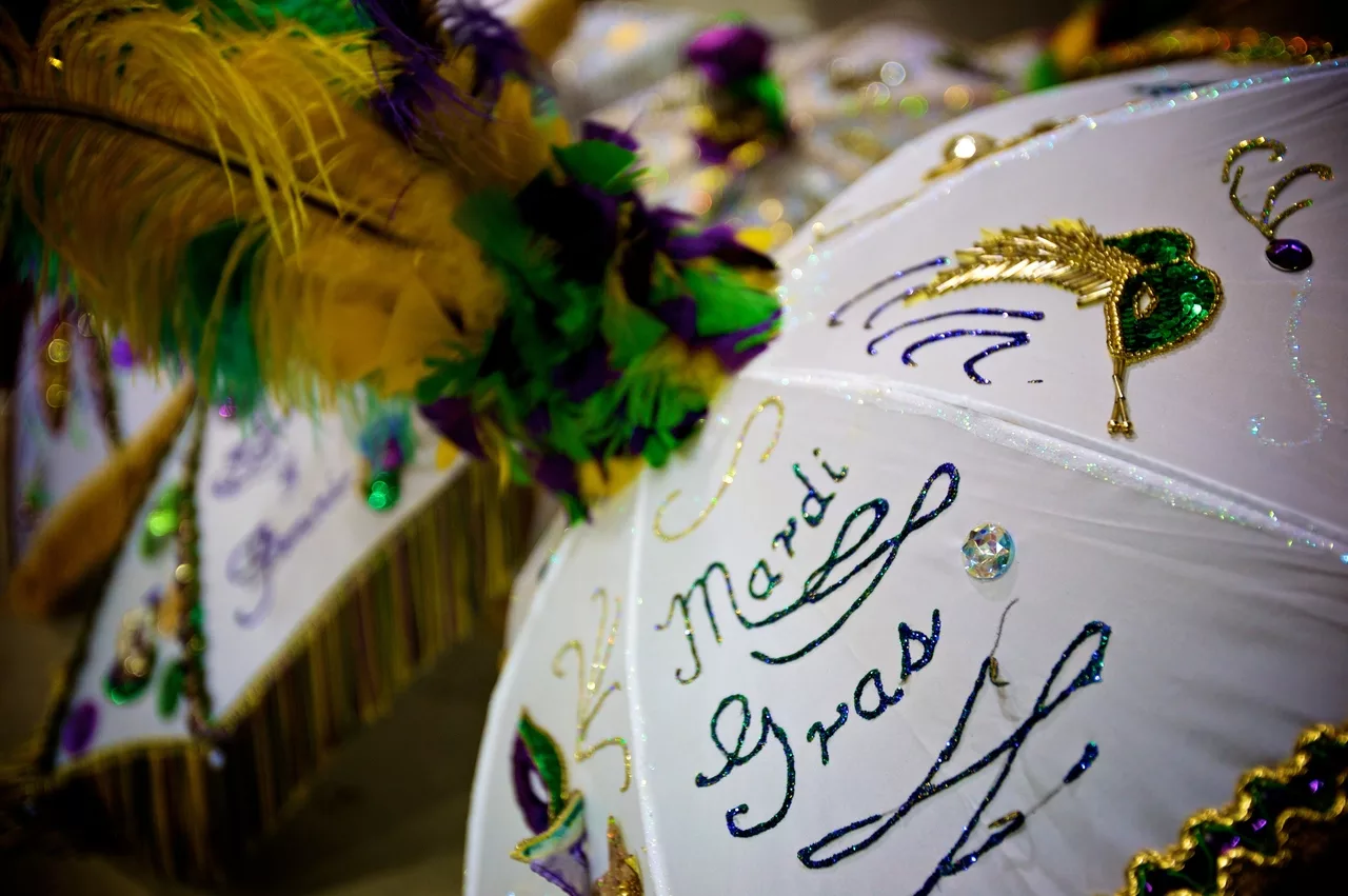 TIROTEO DURANTE EL DESFILE DE KREWE OF GEMINI